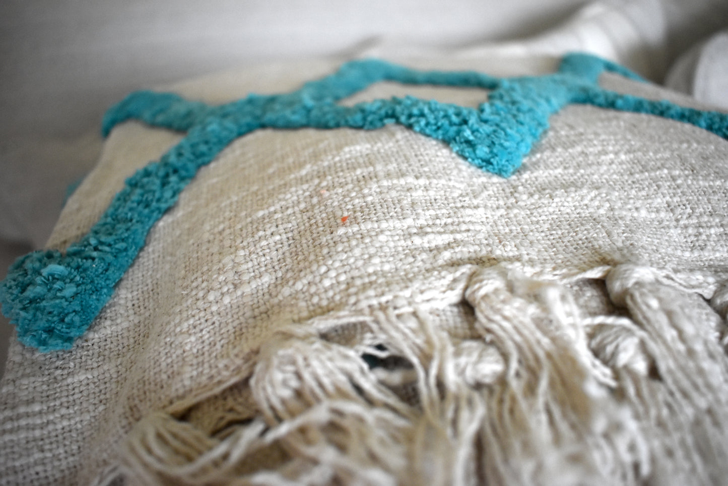 Slub Cotton Tufted Throw