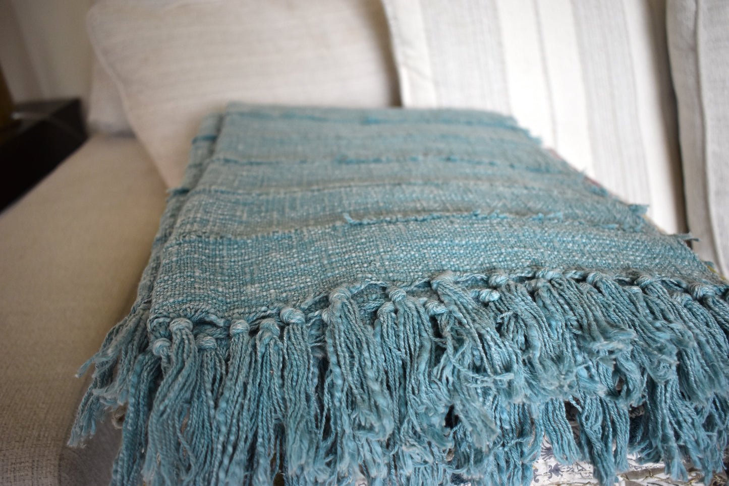 Plain Embroidered Throw - SoloClimbers