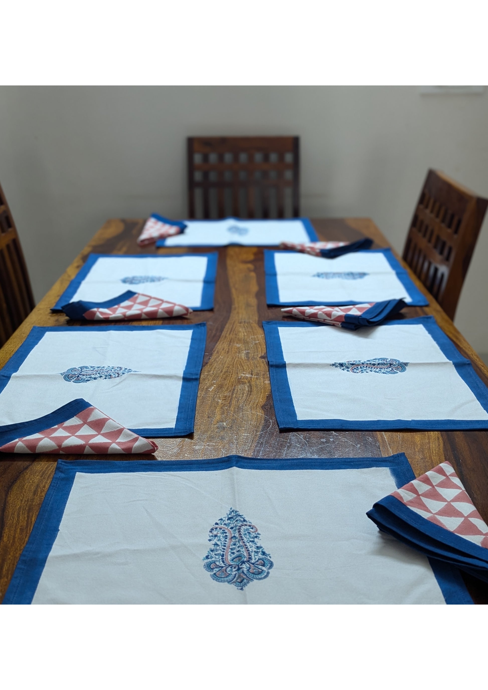 Table Mats & Napkins