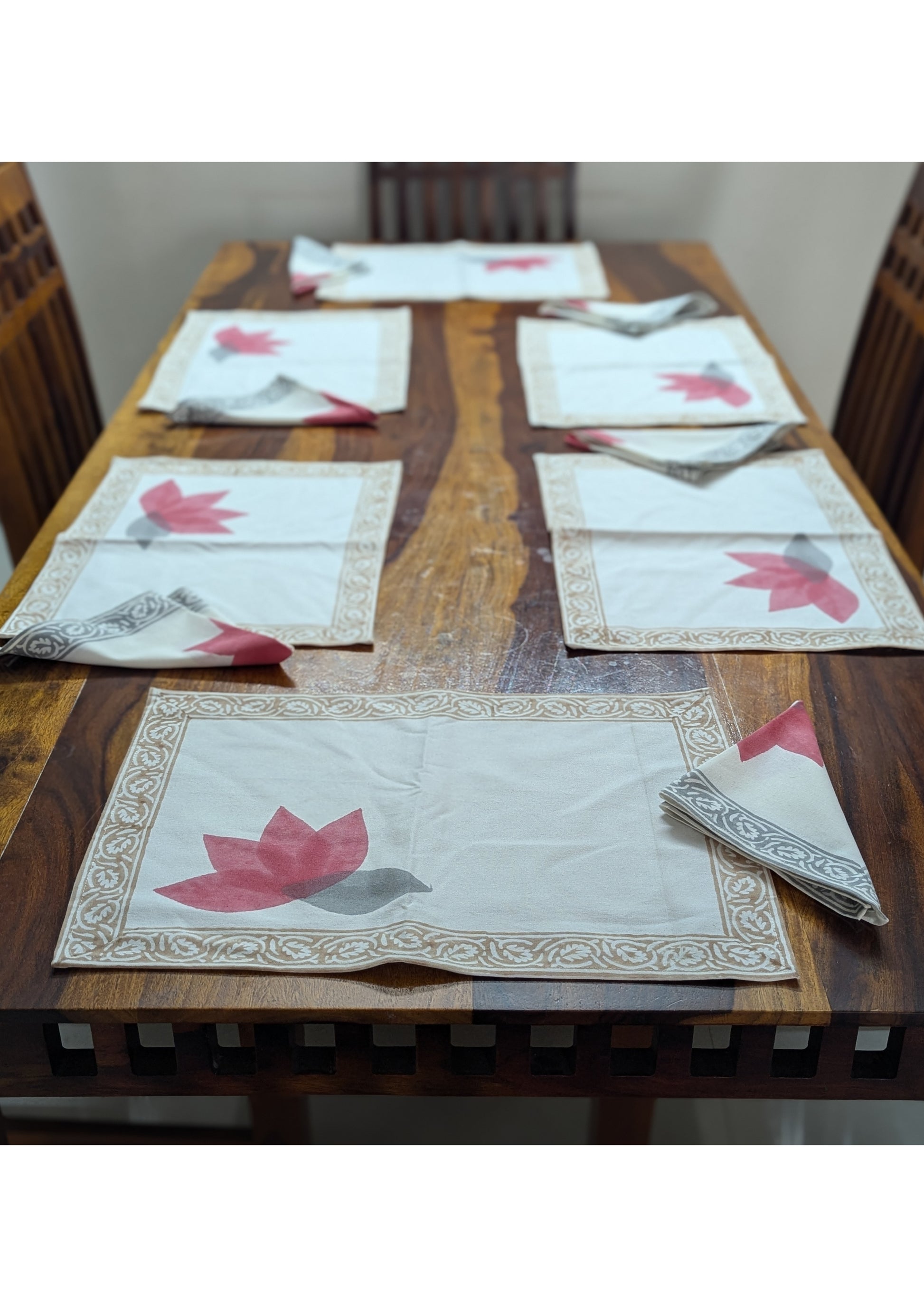 Table Mats & Napkins