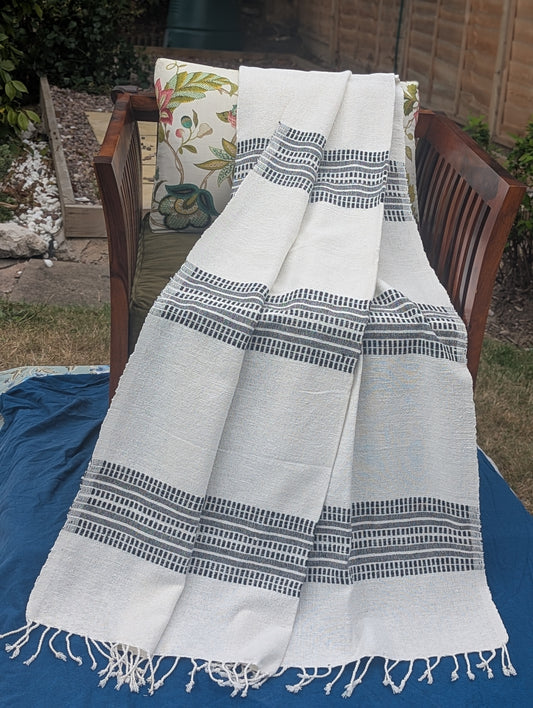 Black Stripes Slub Cotton White Throw