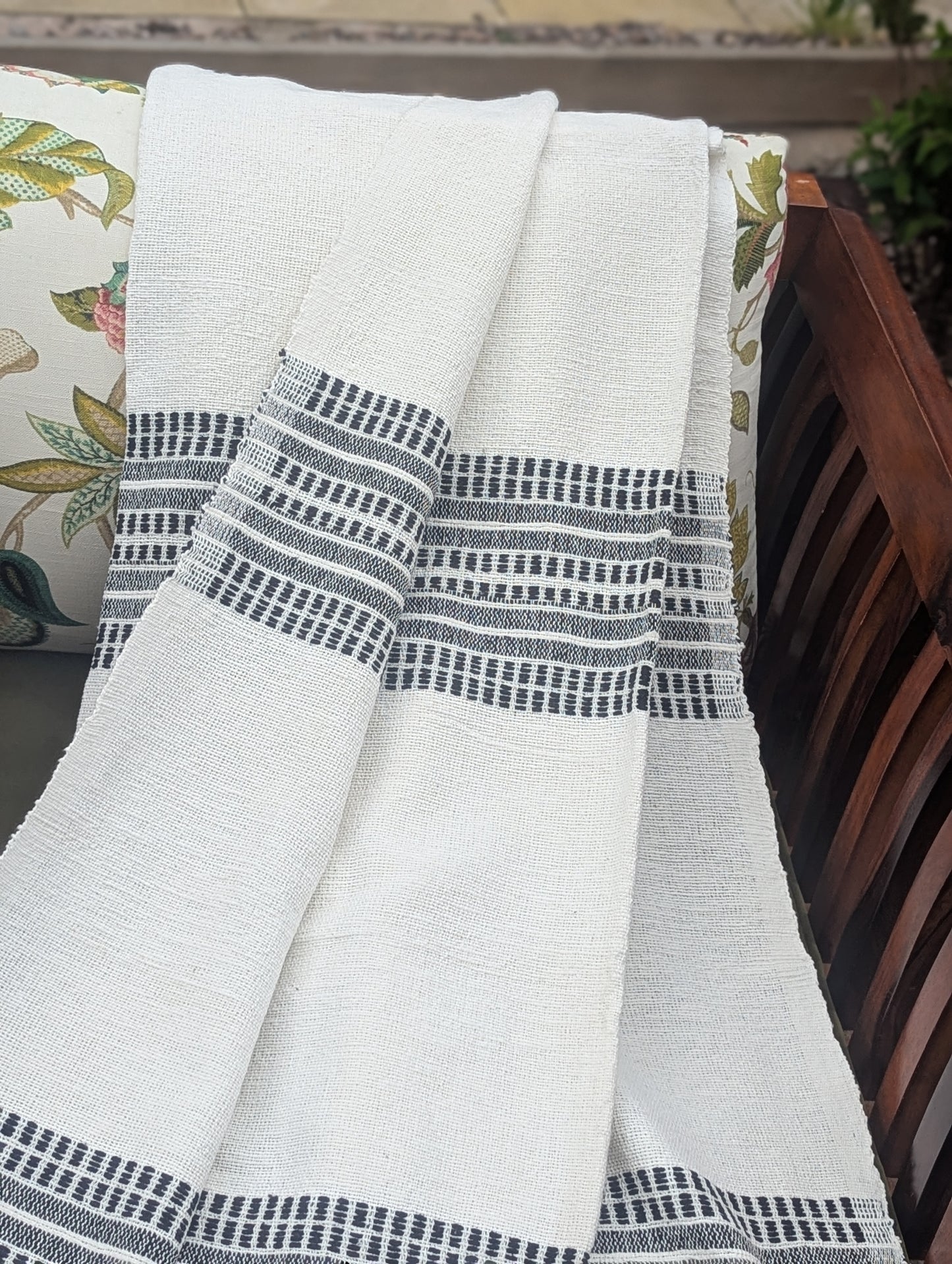Black Stripes Slub Cotton White Throw