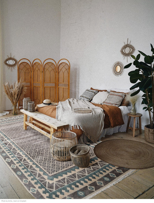 The Hand-Knotted Squares